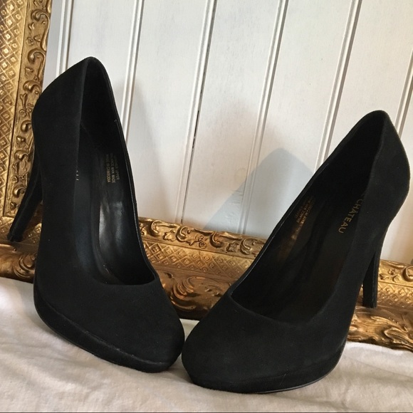 Le Chateau Black Suede Pump - Size 8 - Picture 3 of 6